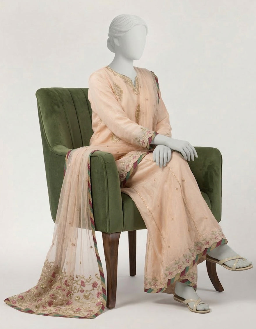WOMAN FORMALS J. Junaid Jamshed US WOMAN FORMALS J. Junaid Jamshed US